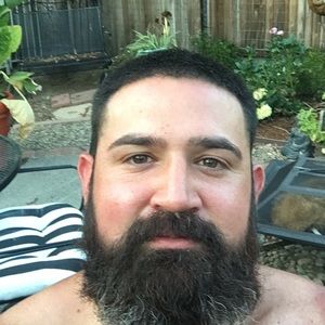 Meet your Posher, Dominic